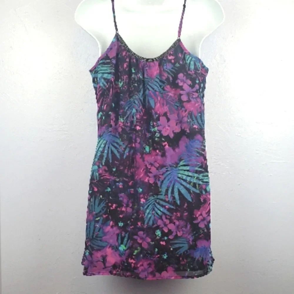 GUESS Blouse - Picture 3 of 8